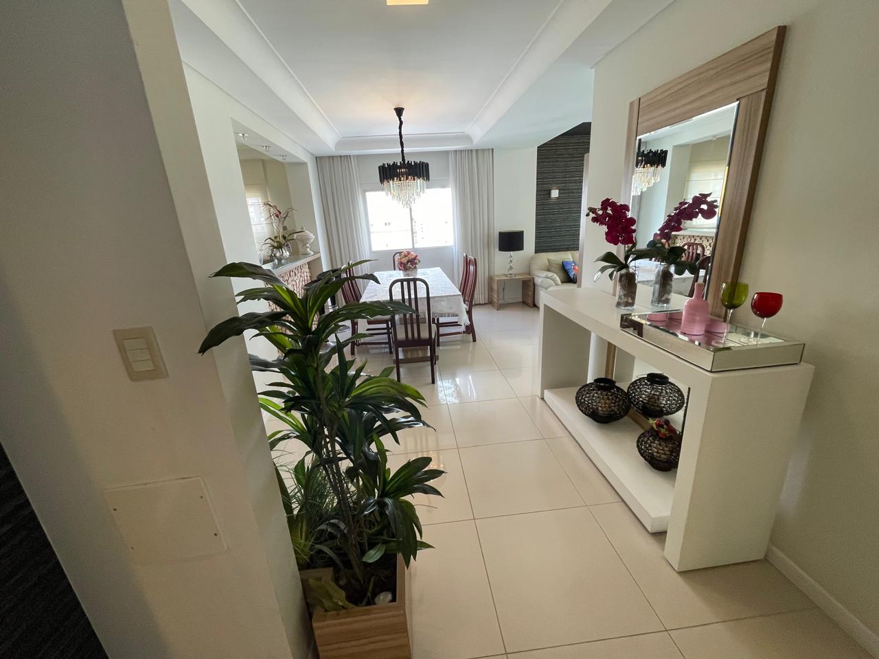 Apartamento no Ed. Austral em Balneário Camboriú - foto 14