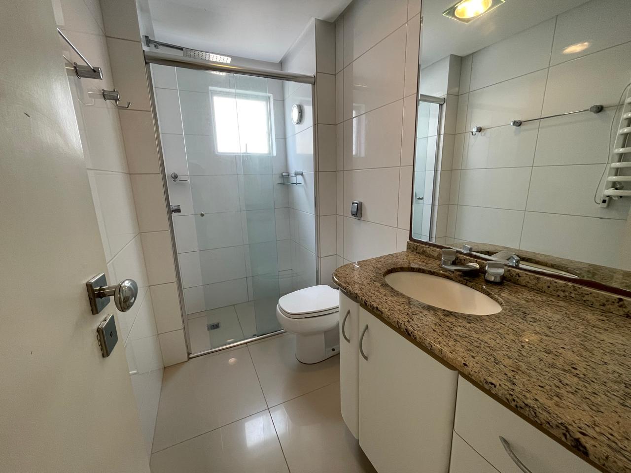 Apartamento no Ed. Austral em Balneário Camboriú - foto 18