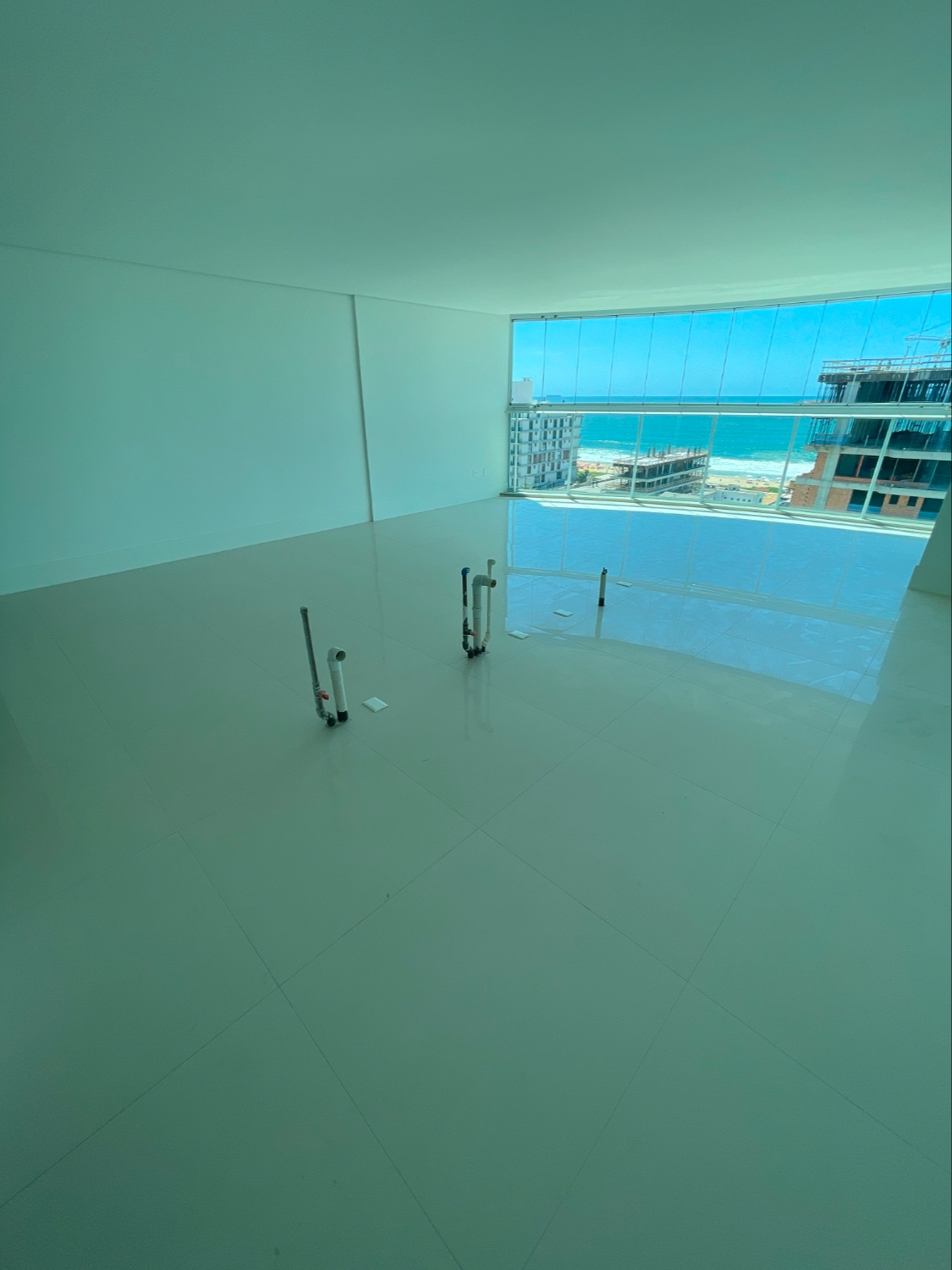 Apartamento no Condomínio Reserva Figueira na Praia Brava - foto 4