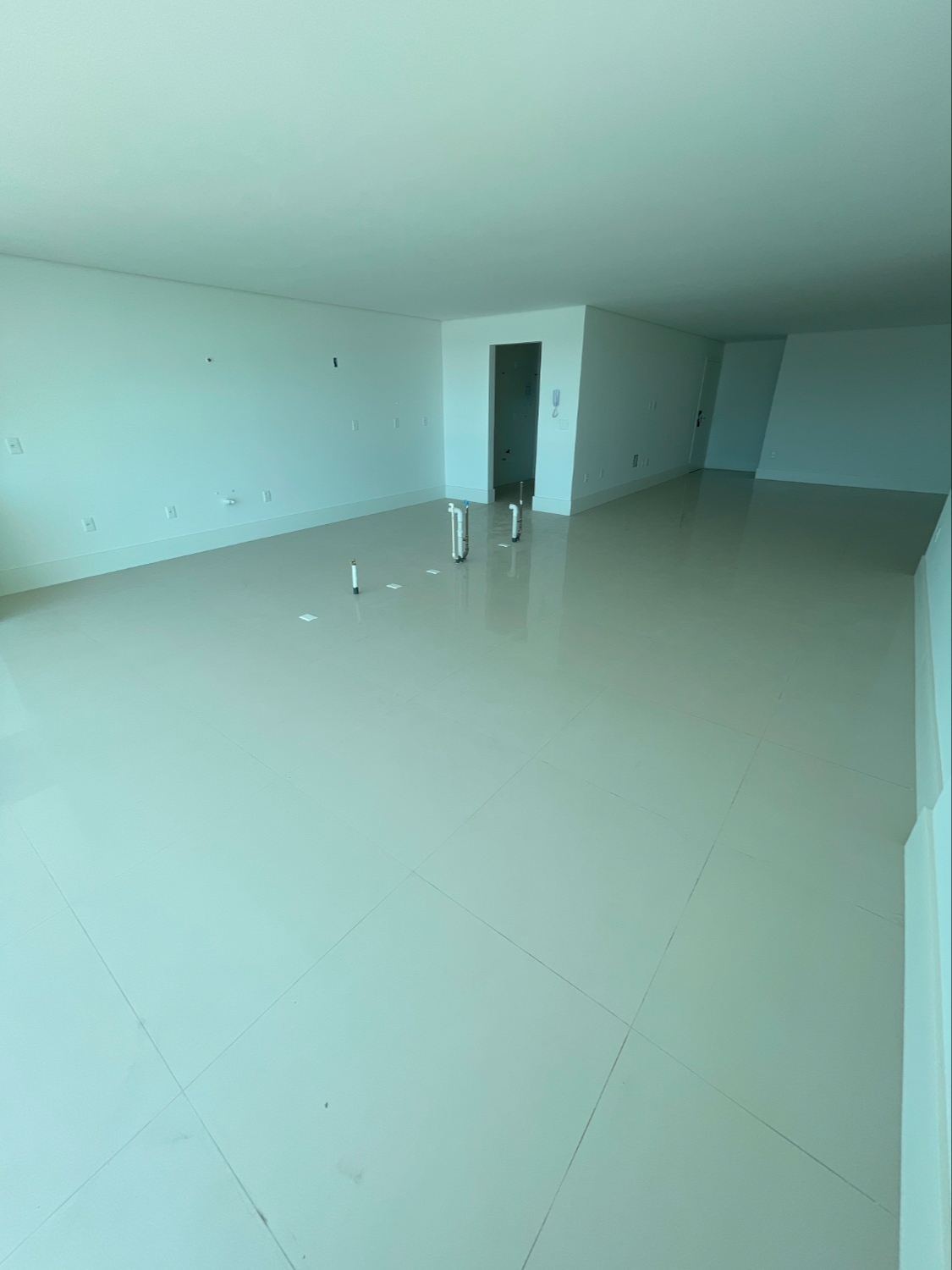 Apartamento no Condomínio Reserva Figueira na Praia Brava - foto 8