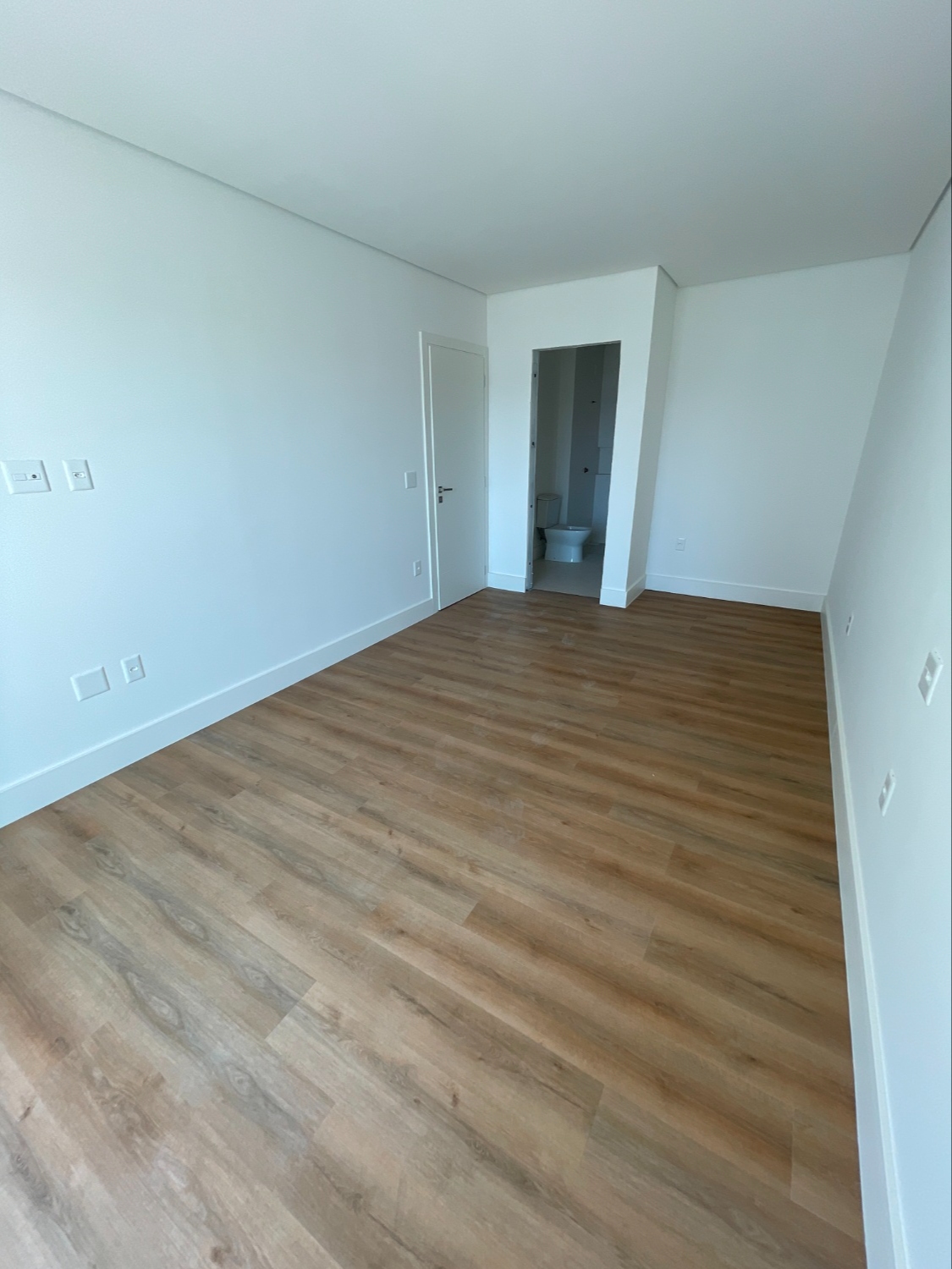 Apartamento no Condomínio Reserva Figueira na Praia Brava - foto 12