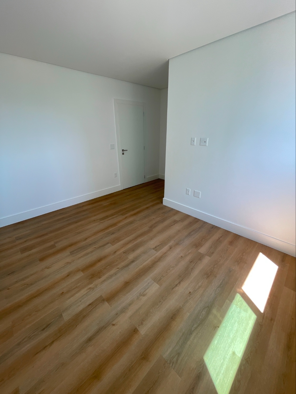 Apartamento no Condomínio Reserva Figueira na Praia Brava - foto 19