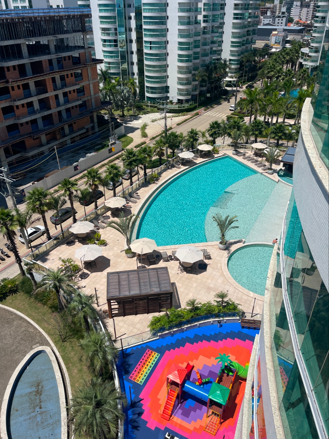 Apartamento no Condomínio Reserva Figueira na Praia Brava - foto 24