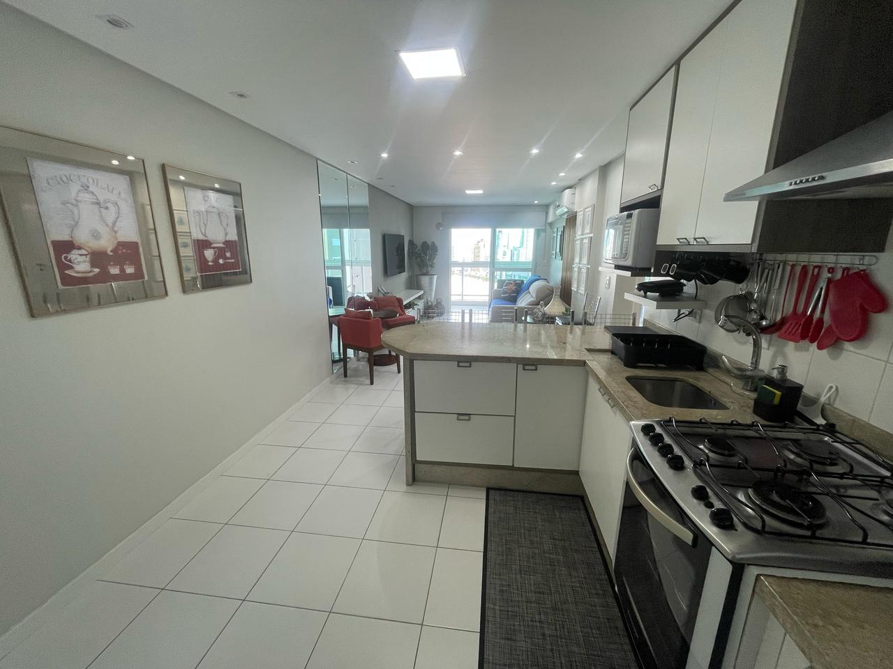 Apartamento no Ed. Terraço da Rainha em Balneário Camboriú - foto 5