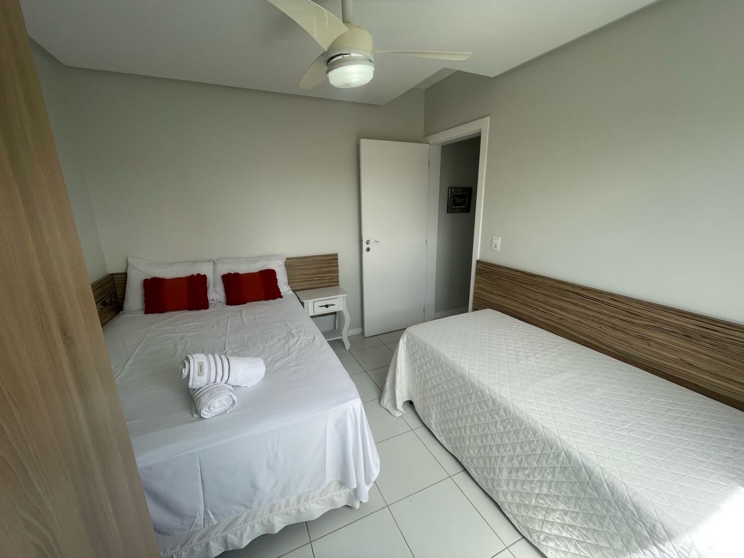 Apartamento no Ed. Terraço da Rainha em Balneário Camboriú - foto 12