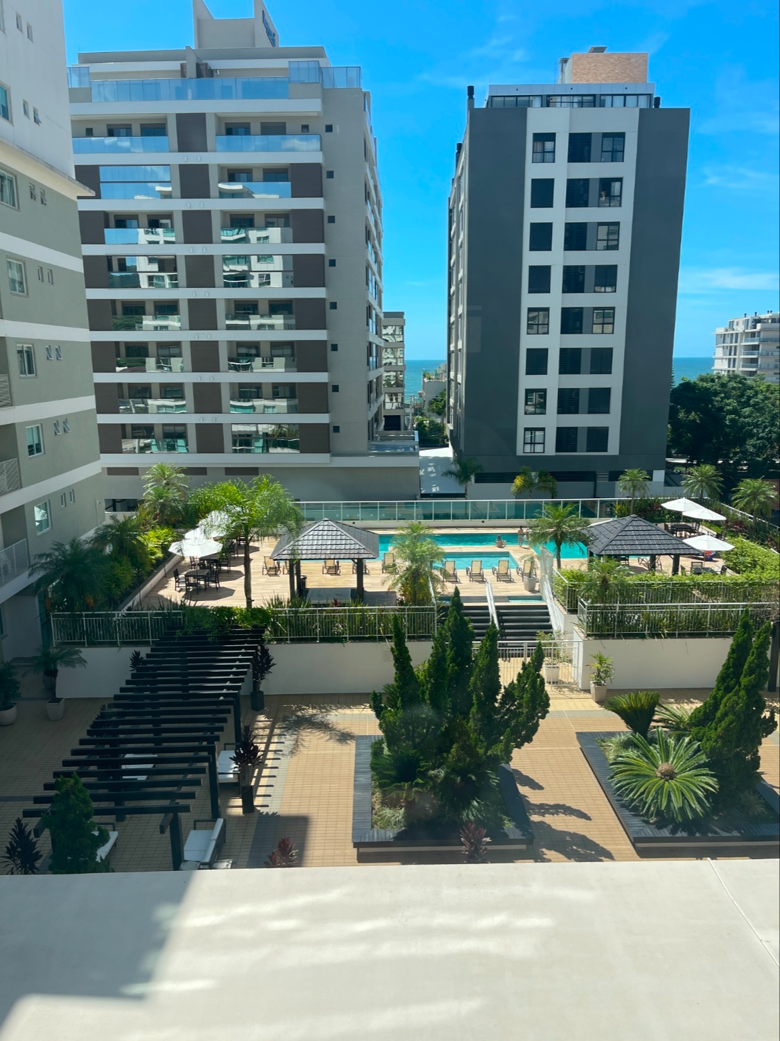Apartamento no Ed. Aloha Home Resort na Praia Brava em Itajaí