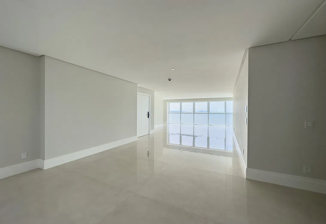 Apartamento no Ed. One Tower em Balneário Camboriú Decorado Frente Mar - foto 3