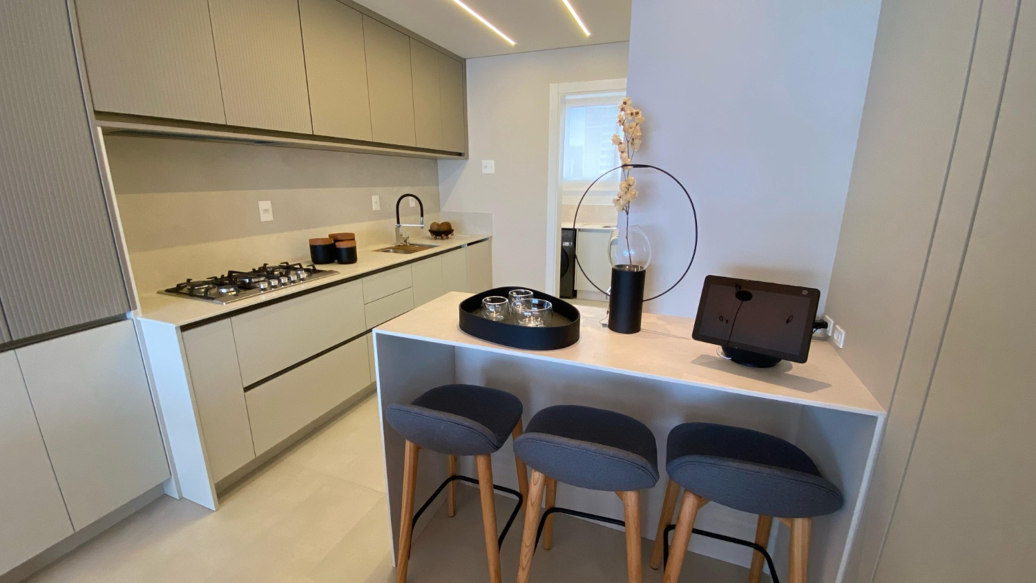Apartamento no Ed. Admirá Arrka Concept em Balneário Camboriú - foto 5