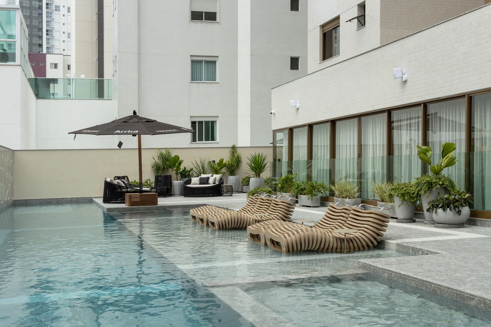 Apartamento no Ed. Admirá Arrka Concept em Balneário Camboriú - foto 25