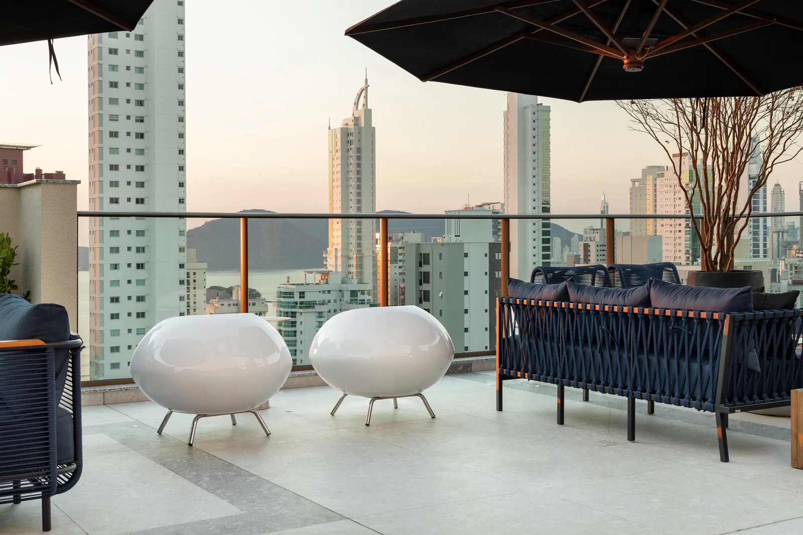 Apartamento no Ed. Admirá Arrka Concept em Balneário Camboriú - foto 29