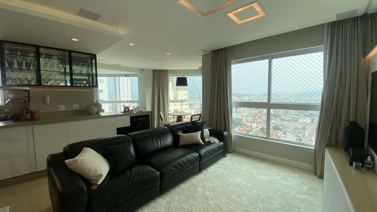 Apartamento no Ed. Ópera Plaza em Balneário Camboriú