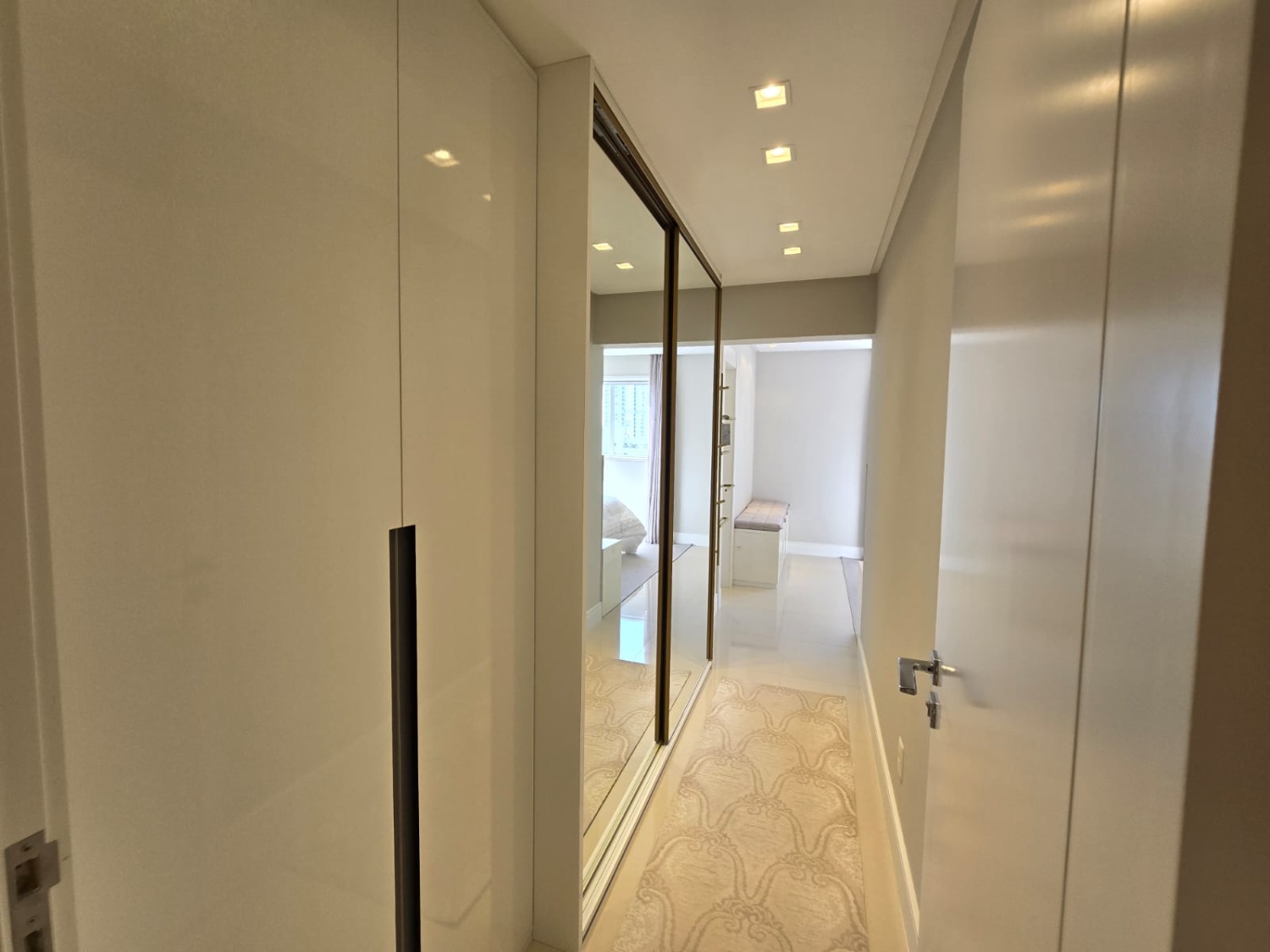 Apartamento no Ed. Ópera Plaza em Balneário Camboriú - foto 12