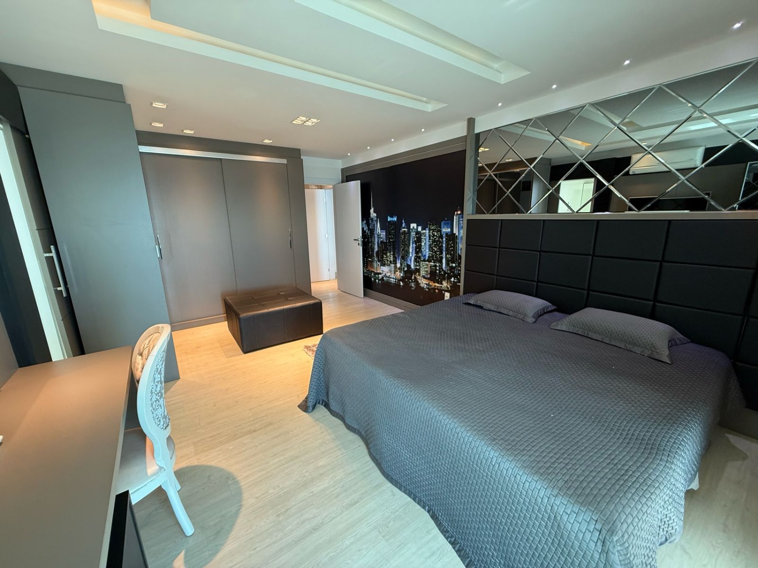 Cobertura Duplex no Edifício Taj Mahal em Itapema - foto 28