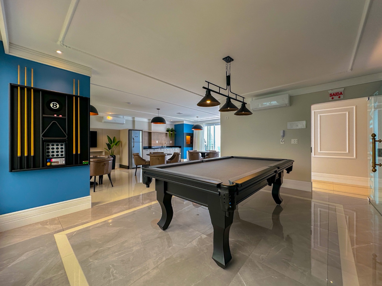 Apartamento no Ed. Château de Florence em Itapema - foto 16