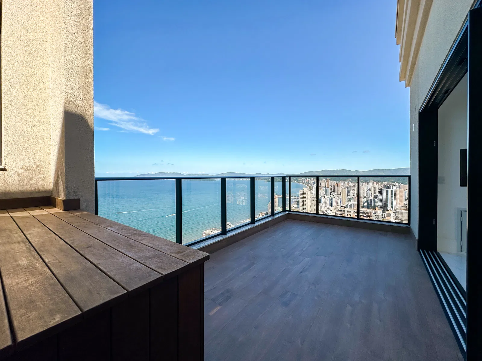 Cobertura Triplex No Edifício Noah em Itapema - foto 2