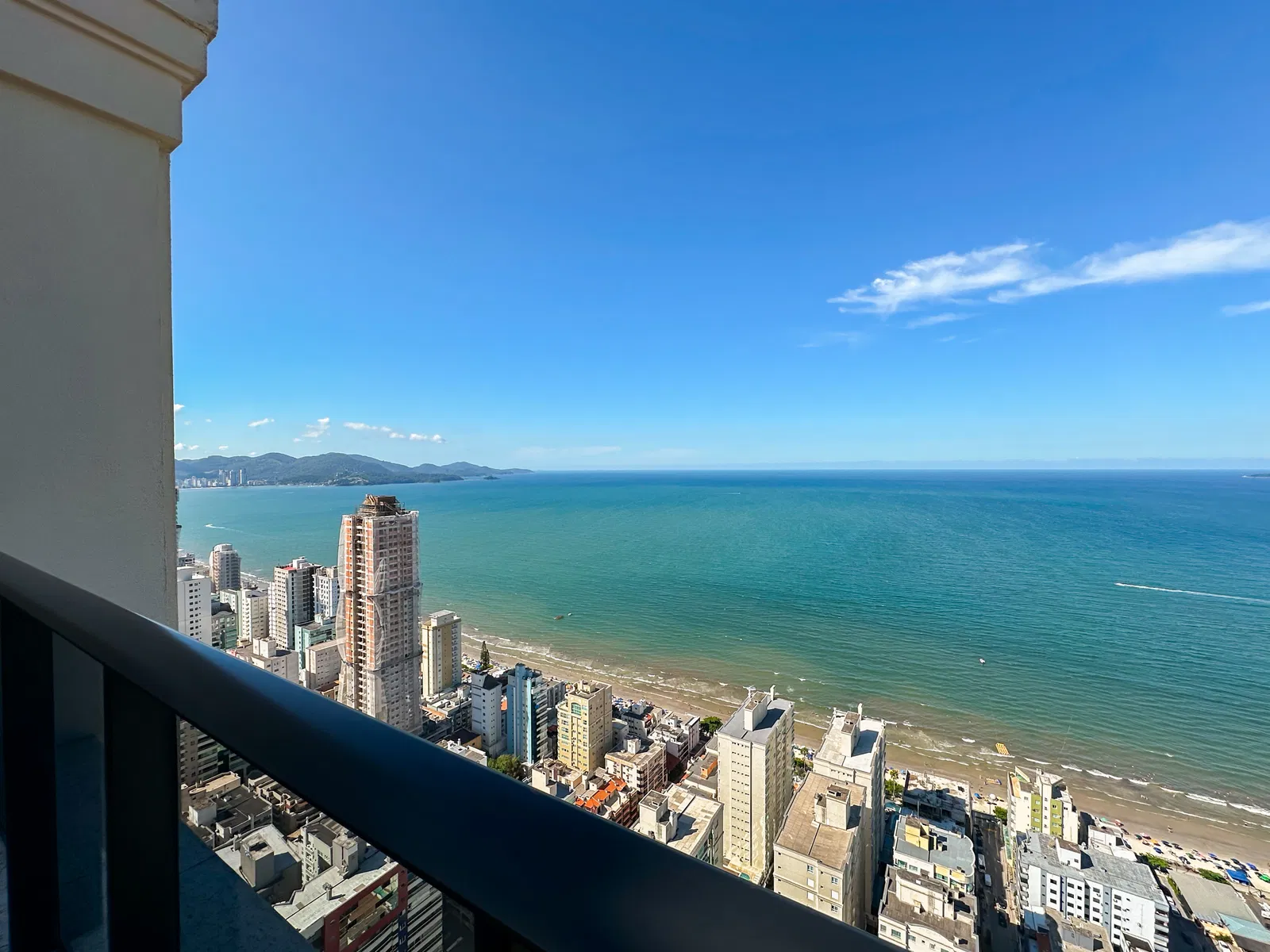 Cobertura Triplex No Edifício Noah em Itapema - foto 4