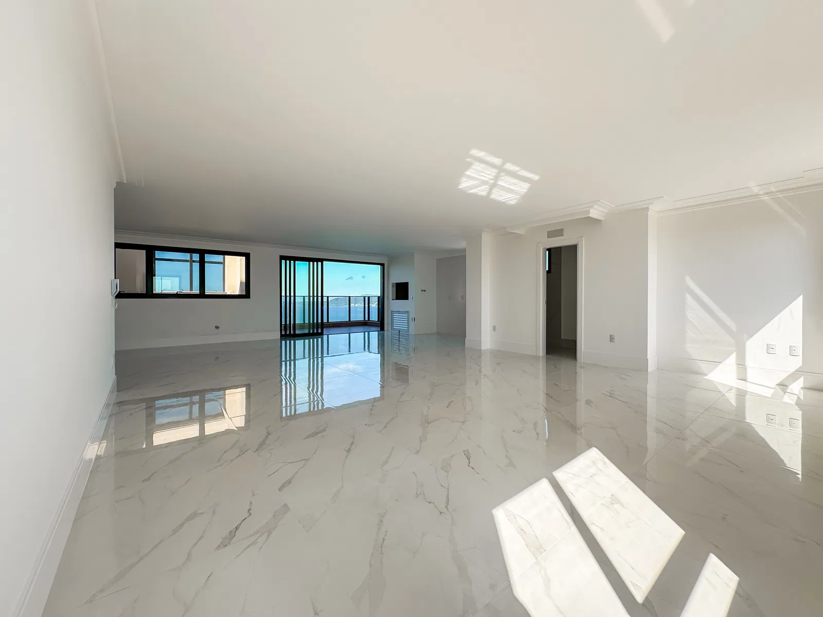 Cobertura Triplex No Edifício Noah em Itapema - foto 8