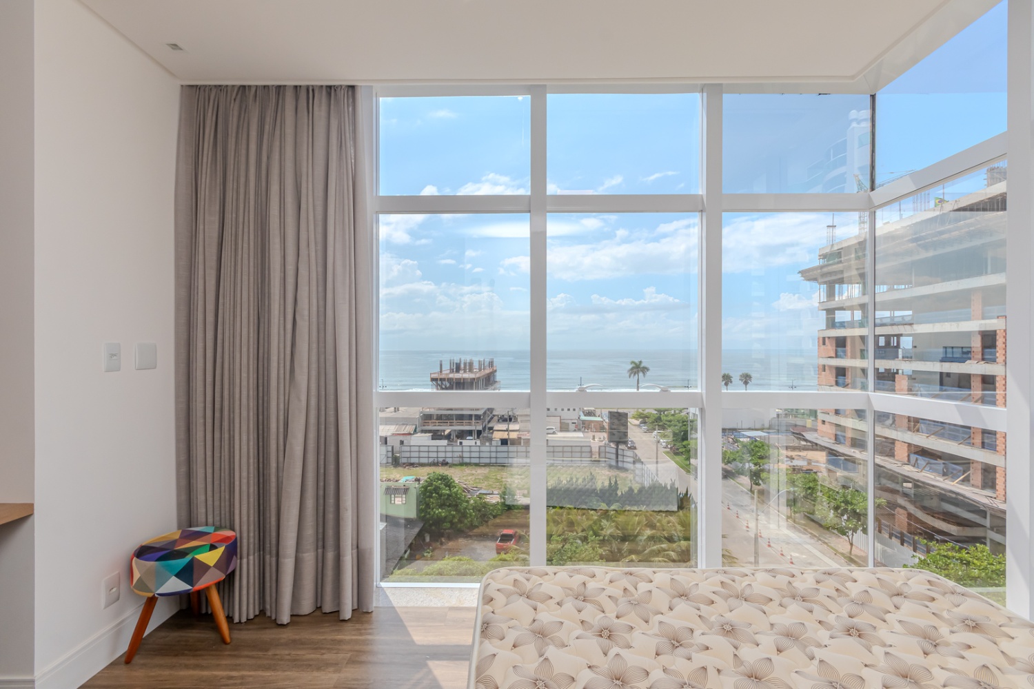 Apartamento no Ed. Brava Arts by Romero Britto na Praia Brava - foto 41