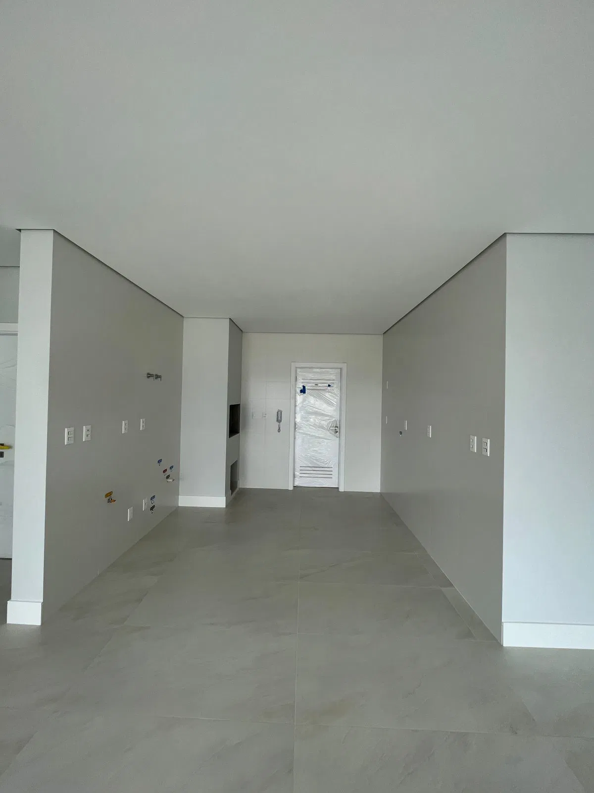 Apartamento no Ed. Solar di Capri em Balneário Camboriú - foto 15