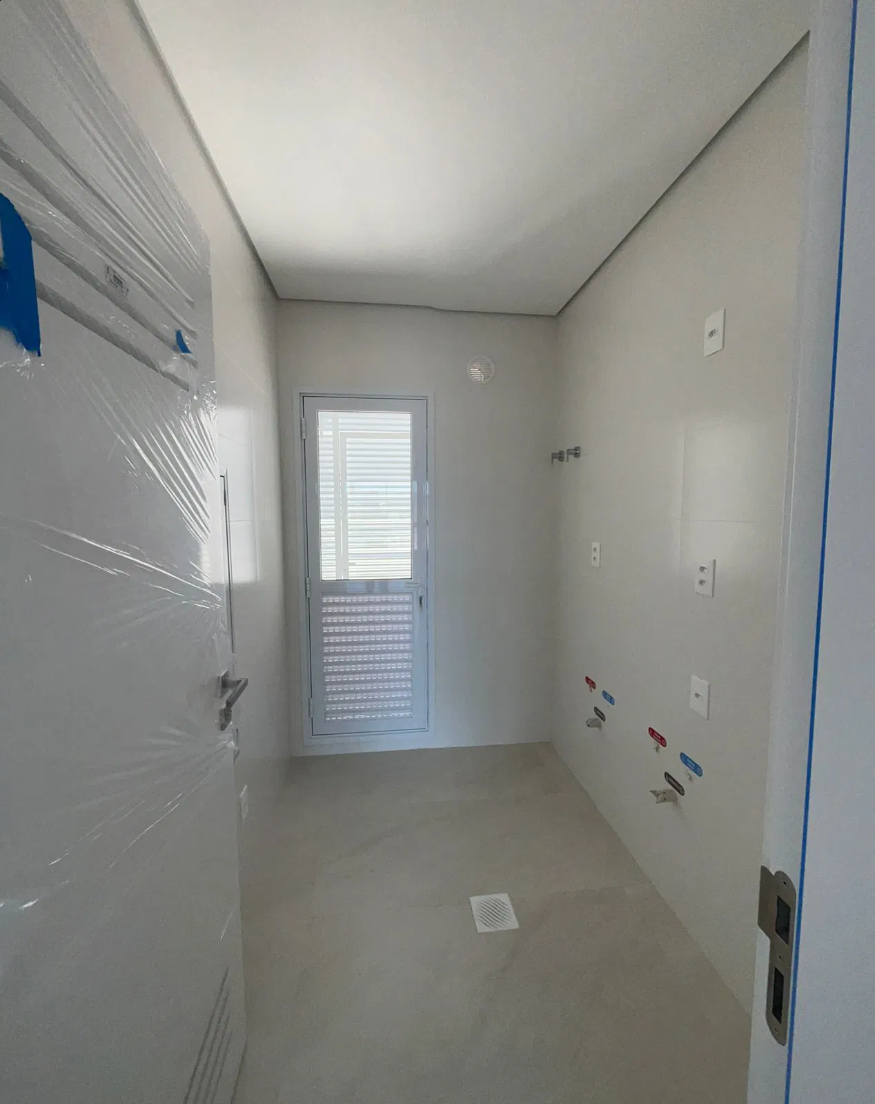 Apartamento no Ed. Solar di Capri em Balneário Camboriú - foto 17