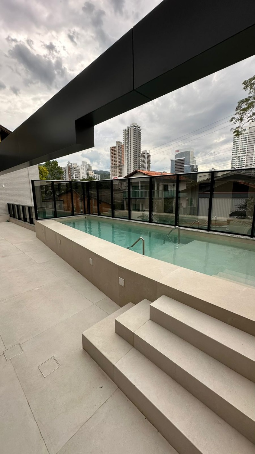 Apartamento no Edifício Brava Bells na Praia Brava - foto 9