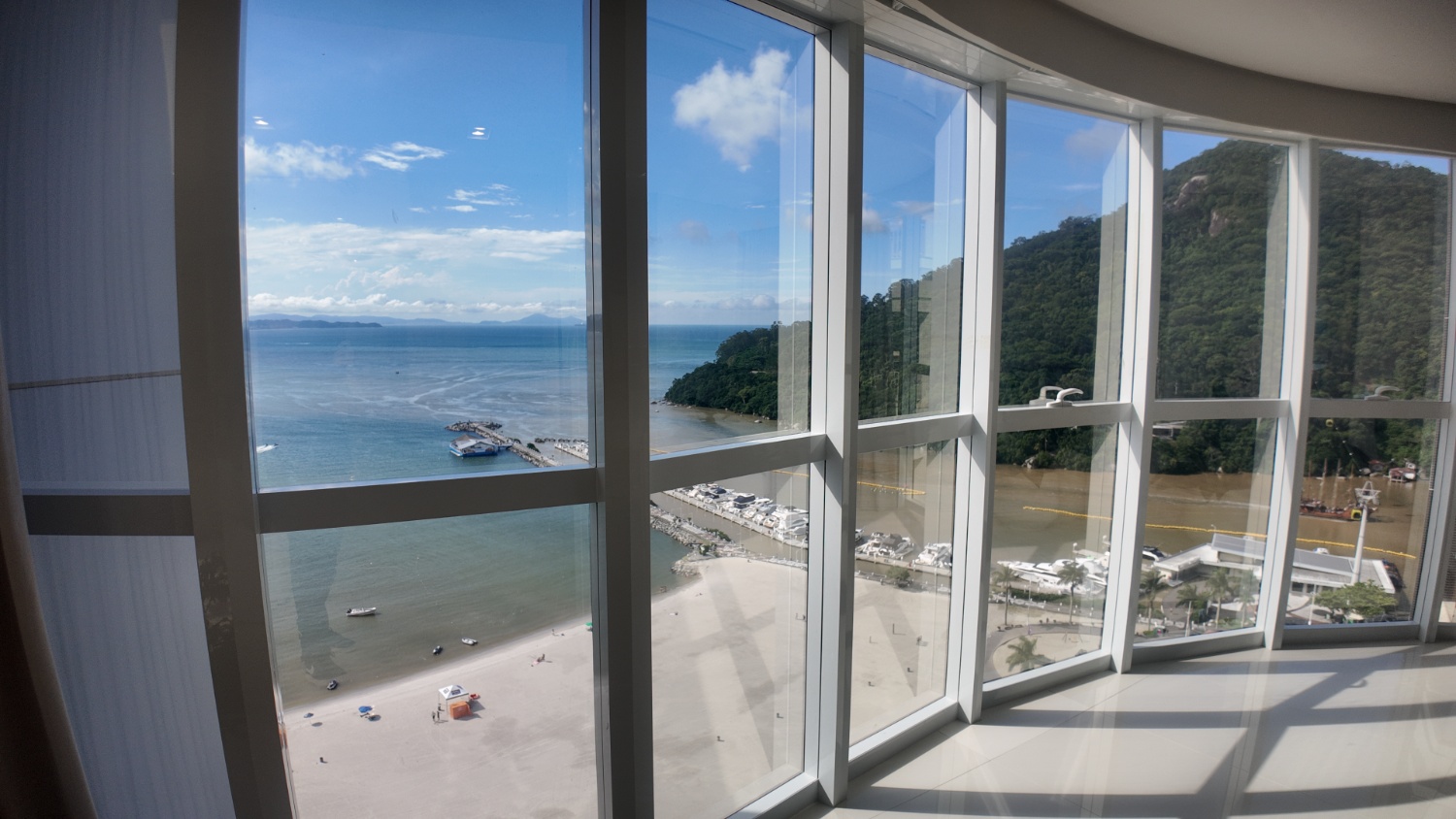 Apartamento no Ed. Ibiza Towers em Balneário Camboriú - foto 9
