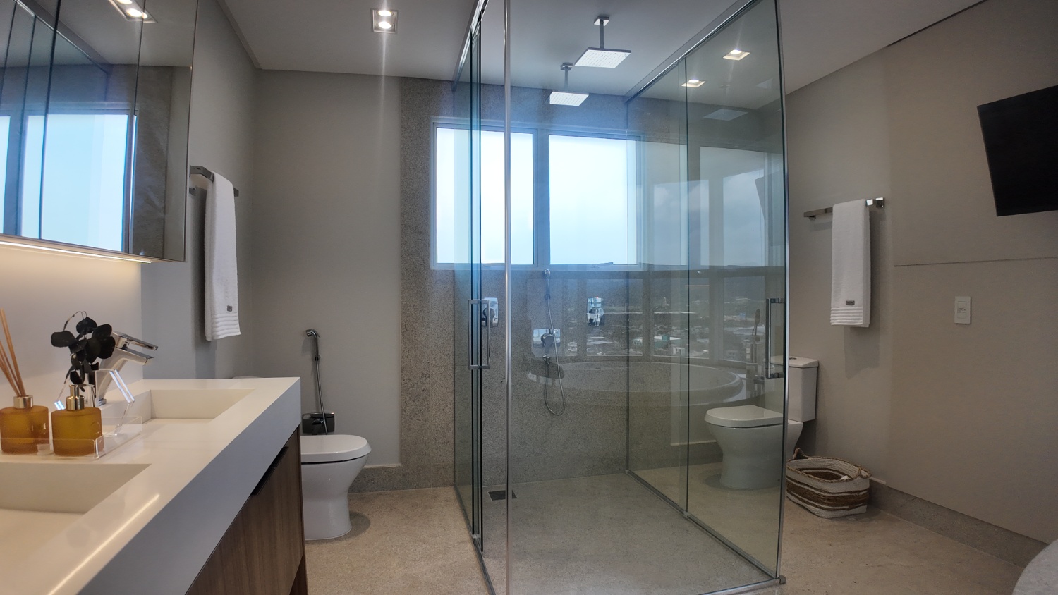 Apartamento no Ed. Ibiza Towers em Balneário Camboriú - foto 25