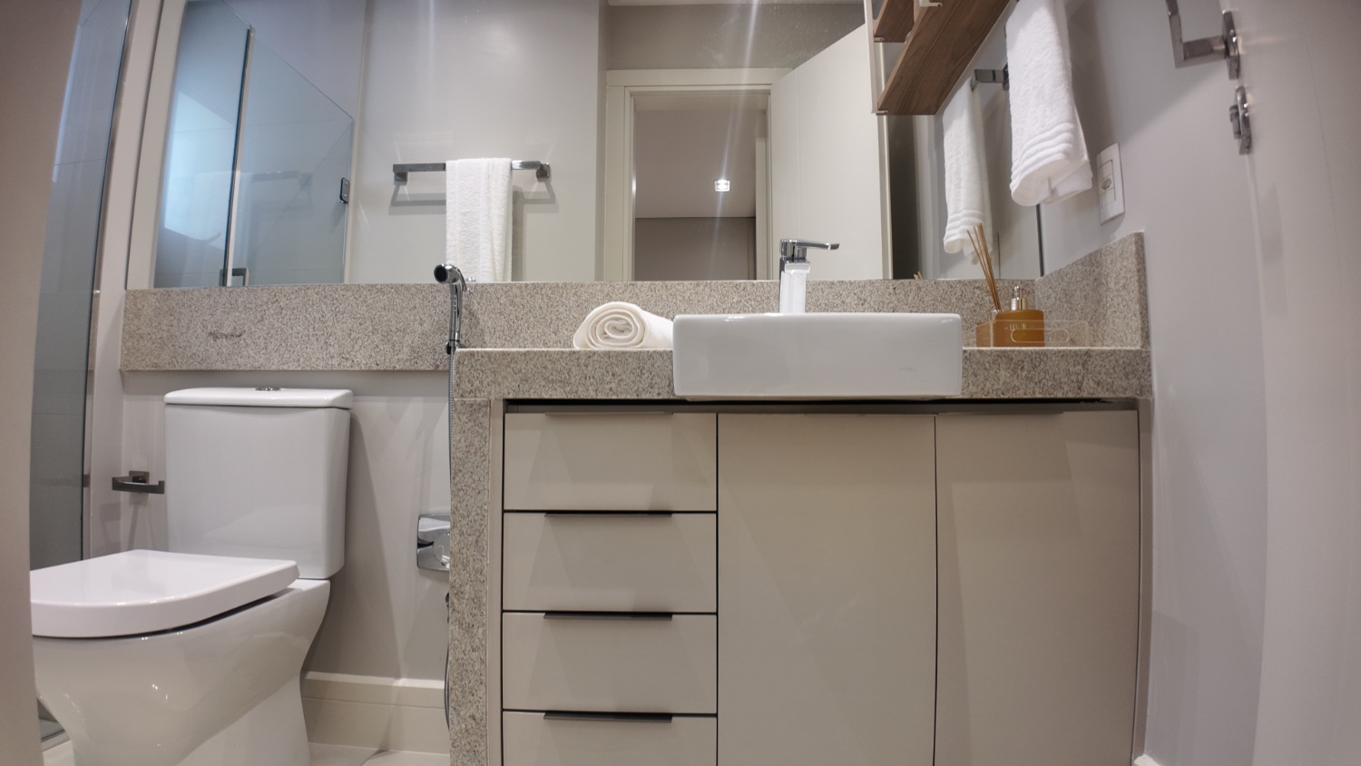 Apartamento no Ed. Ibiza Towers em Balneário Camboriú - foto 28