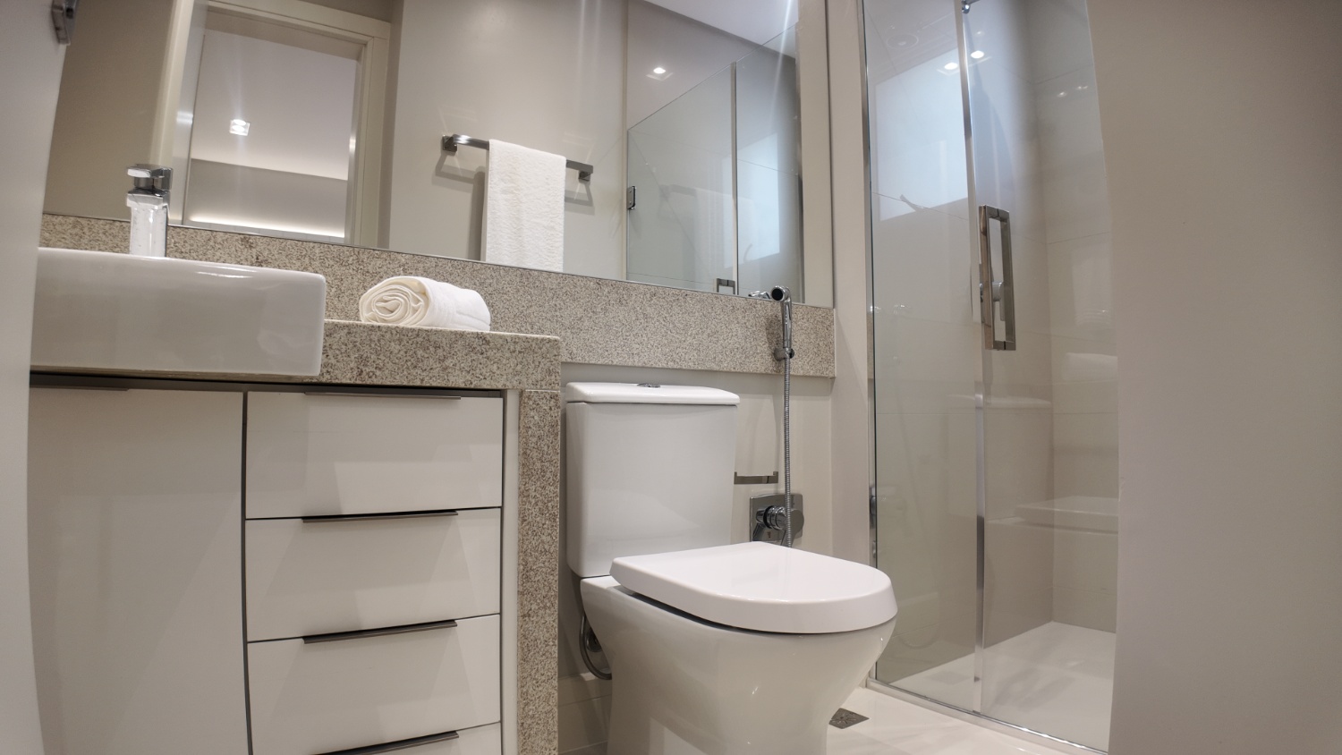 Apartamento no Ed. Ibiza Towers em Balneário Camboriú - foto 29