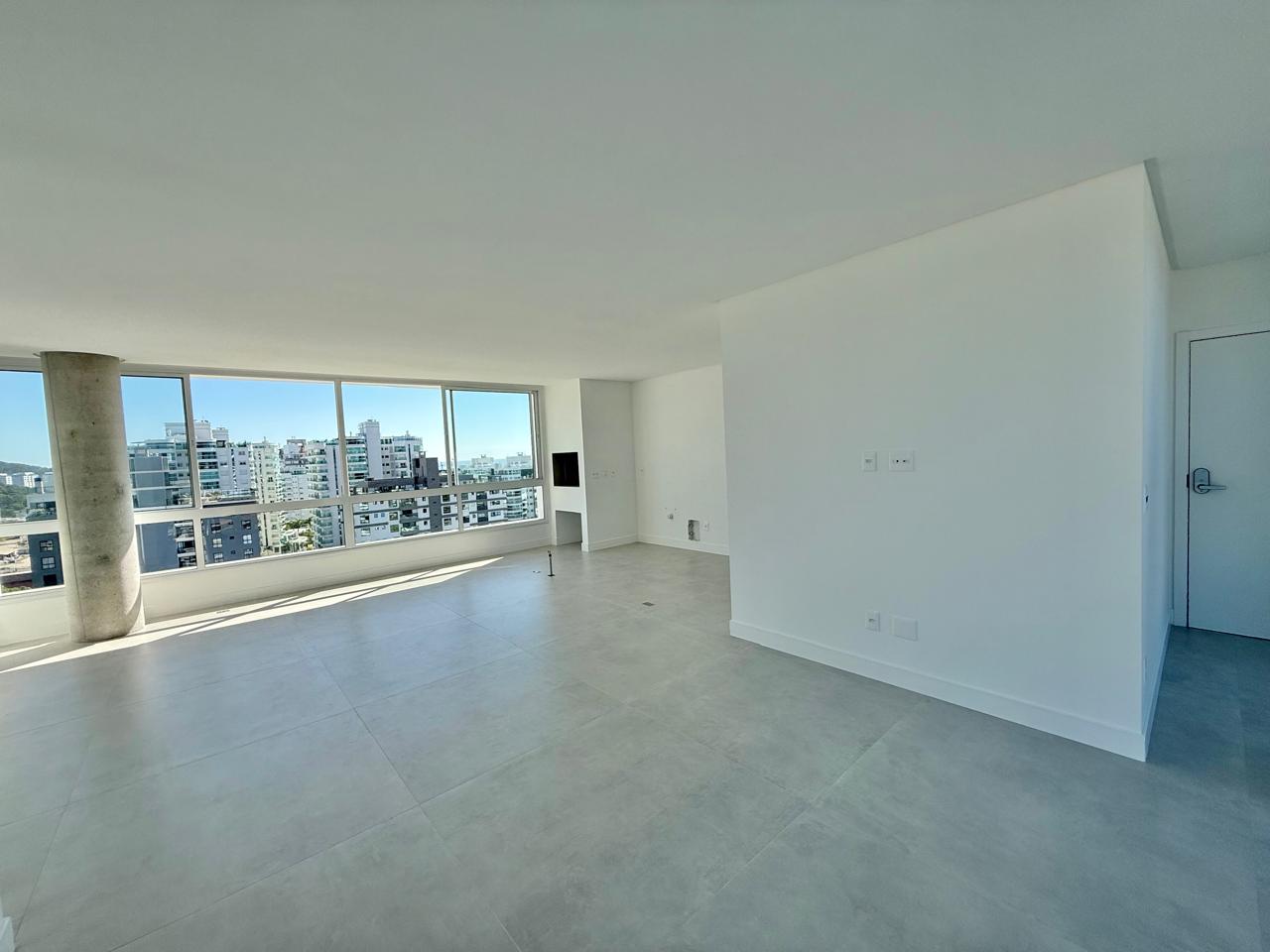 Apartamento no Edifício Riva na Praia Brava em Itajaí