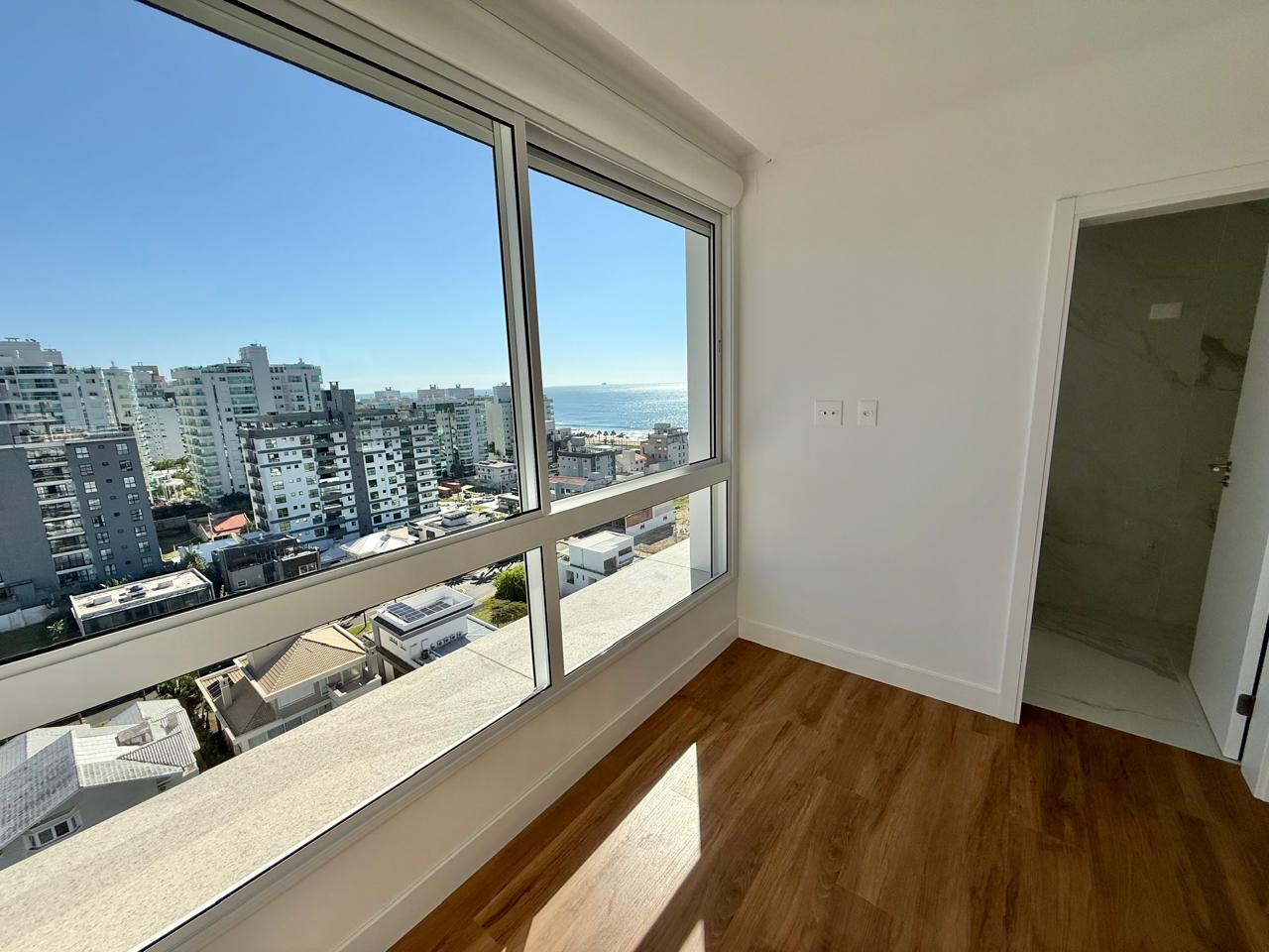Apartamento no Edifício Riva na Praia Brava em Itajaí