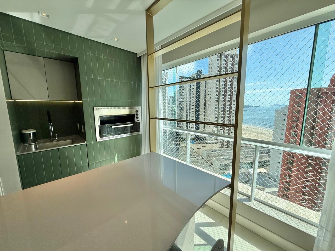 Apartamento no Ed. Villa Serena Home Club em Balneário Camboriú - foto 2
