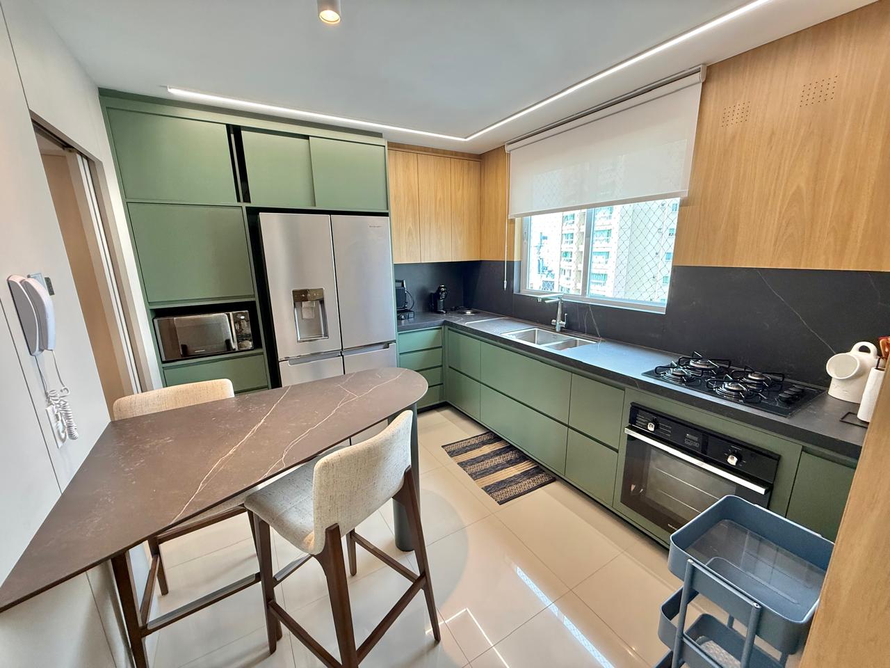 Apartamento no Ed. Villa Serena Home Club em Balneário Camboriú - foto 5