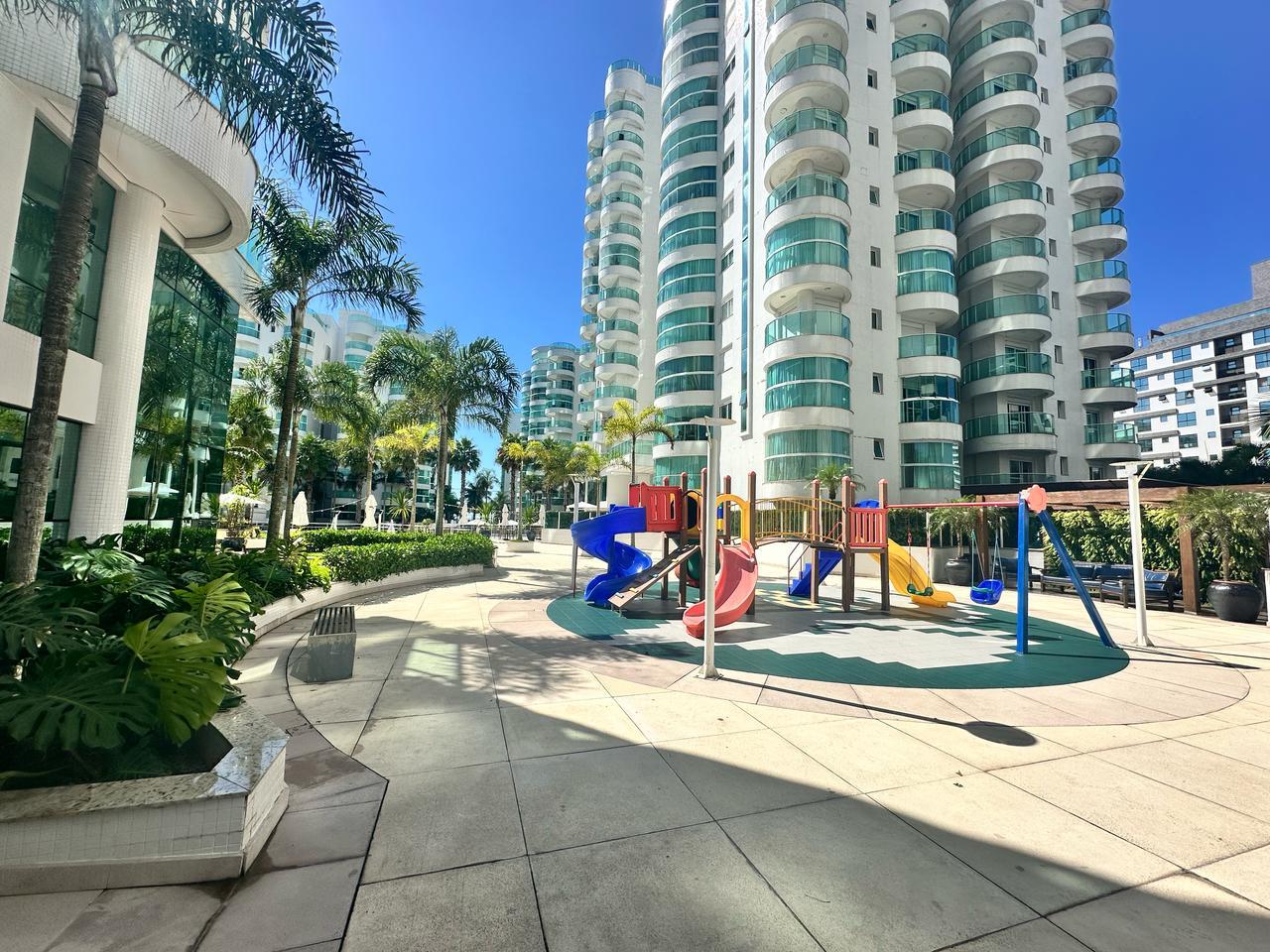Apartamento no Condomínio Brava Beach Internacional na Praia Brava - foto 20