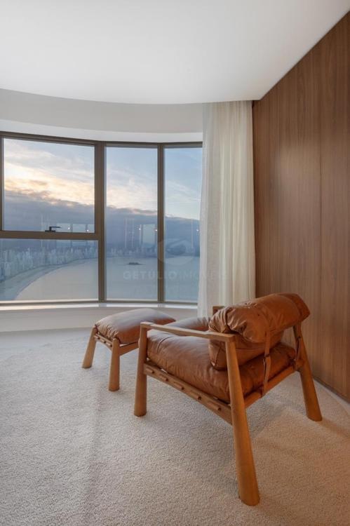 Apartamento no Ed. Yachthouse by Pininfarina na Barra Sul em Balneário Camboriú - foto 6