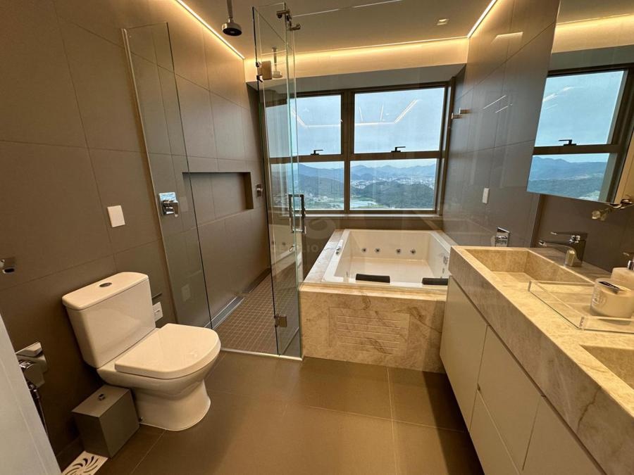 Apartamento no Ed. Yachthouse by Pininfarina na Barra Sul em Balneário Camboriú - foto 27