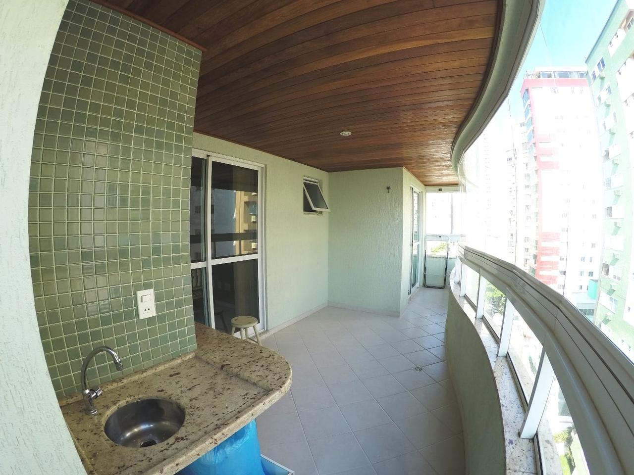 Apartamento no Edifício Mero no Centro de Balneário Camboriú