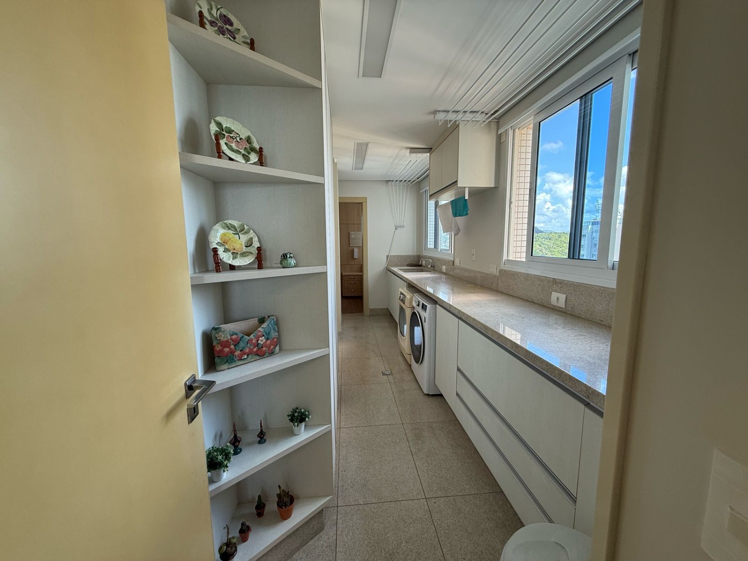 Apartamento frente mar no Ed. Costão da Barra em Balneário Camboriú - foto 13