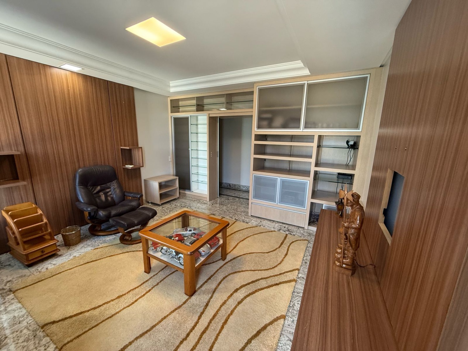 Apartamento frente mar no Ed. Costão da Barra em Balneário Camboriú - foto 25