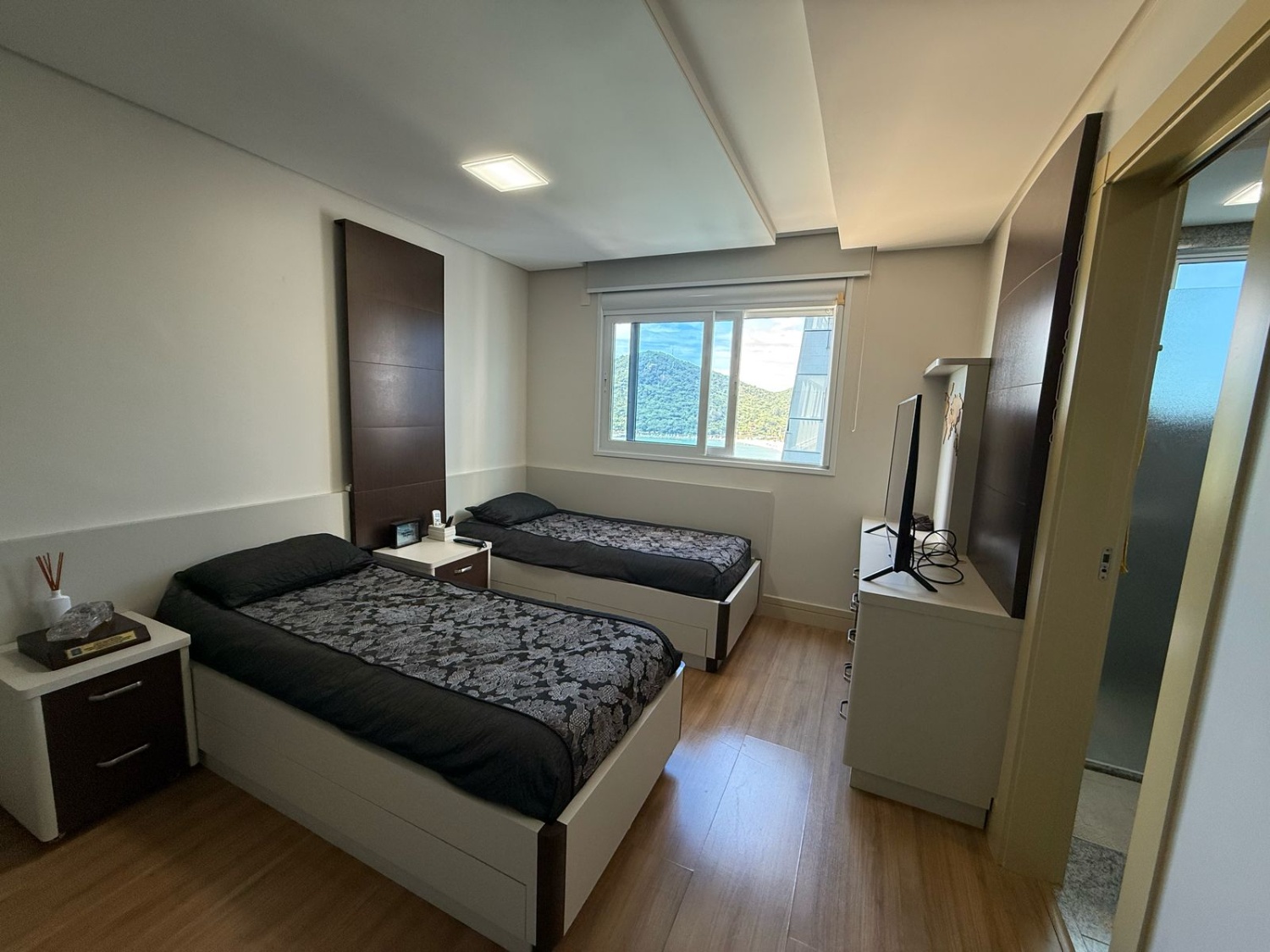 Apartamento frente mar no Ed. Costão da Barra em Balneário Camboriú - foto 26
