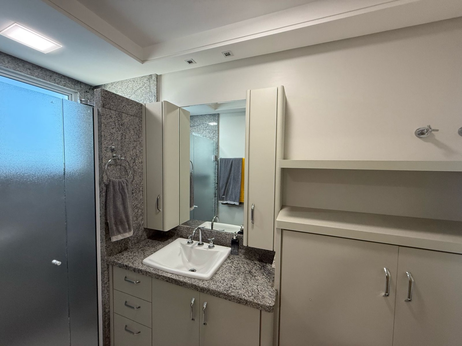 Apartamento frente mar no Ed. Costão da Barra em Balneário Camboriú - foto 28