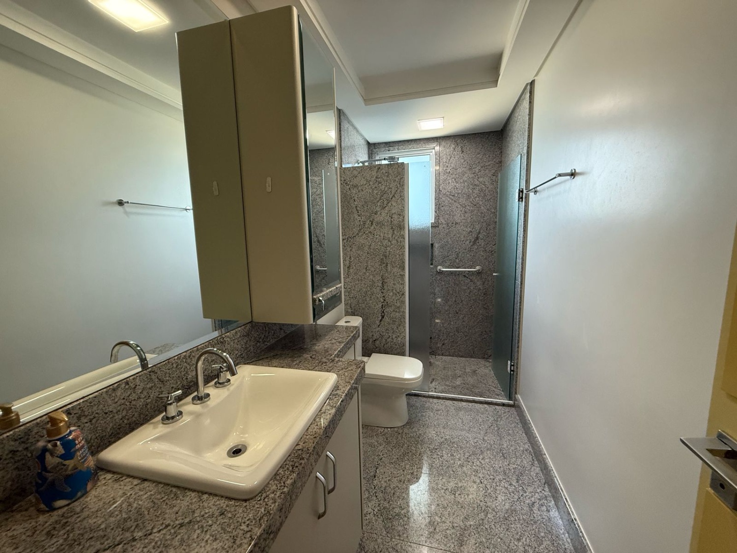 Apartamento frente mar no Ed. Costão da Barra em Balneário Camboriú - foto 32