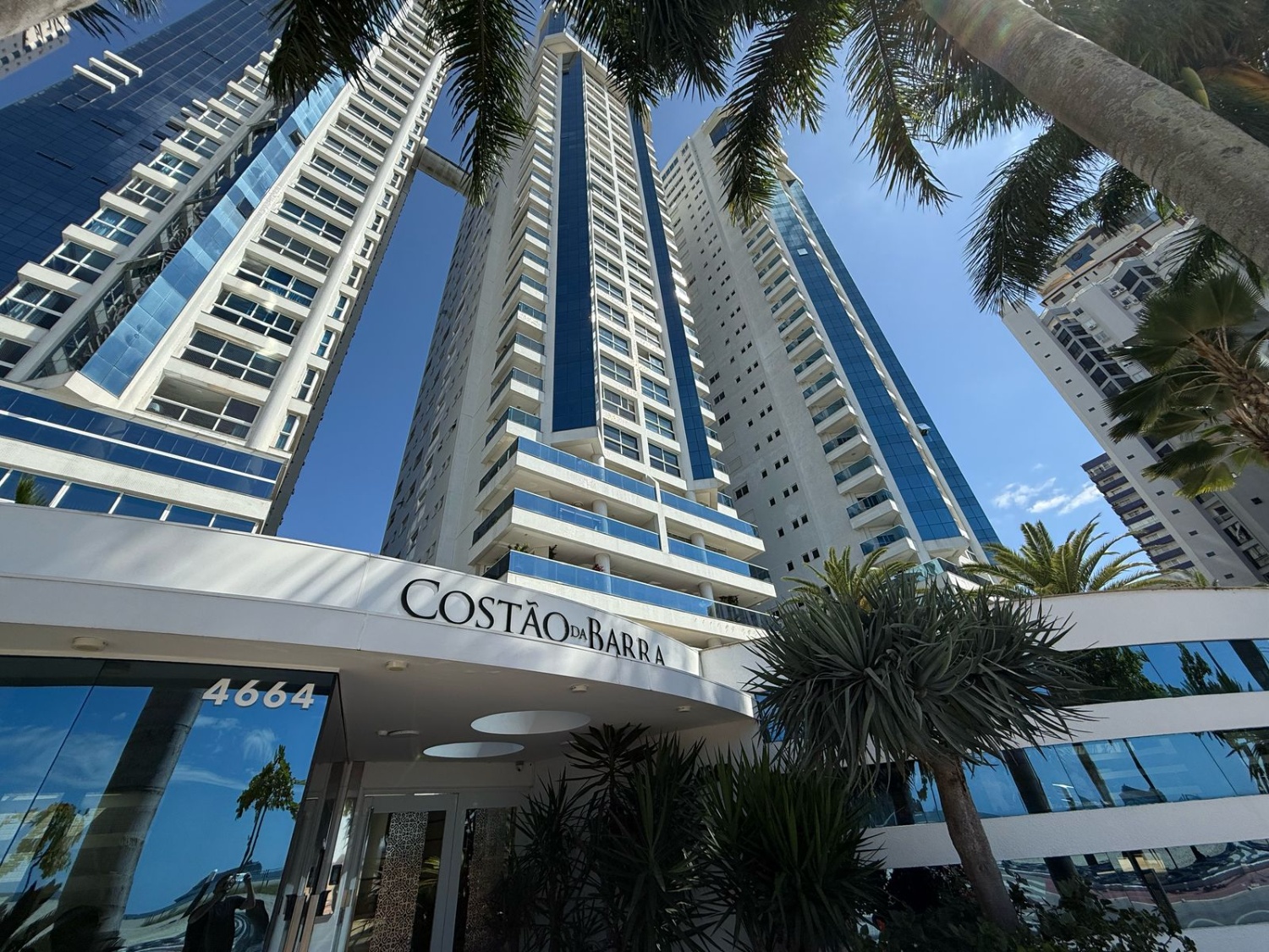 Apartamento frente mar no Ed. Costão da Barra em Balneário Camboriú - foto 35