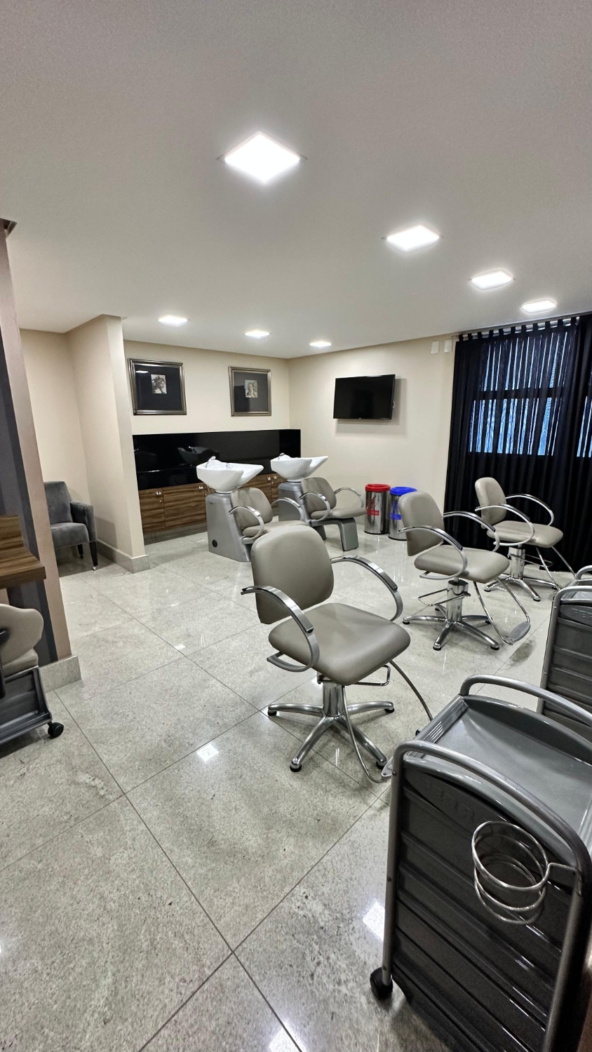 Apartamento frente mar no Ed. Costão da Barra em Balneário Camboriú - foto 38