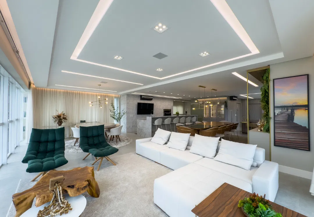 Apartamento no Ed. Sky Tower em Balneário Camboriú de frente para o mar - foto 11