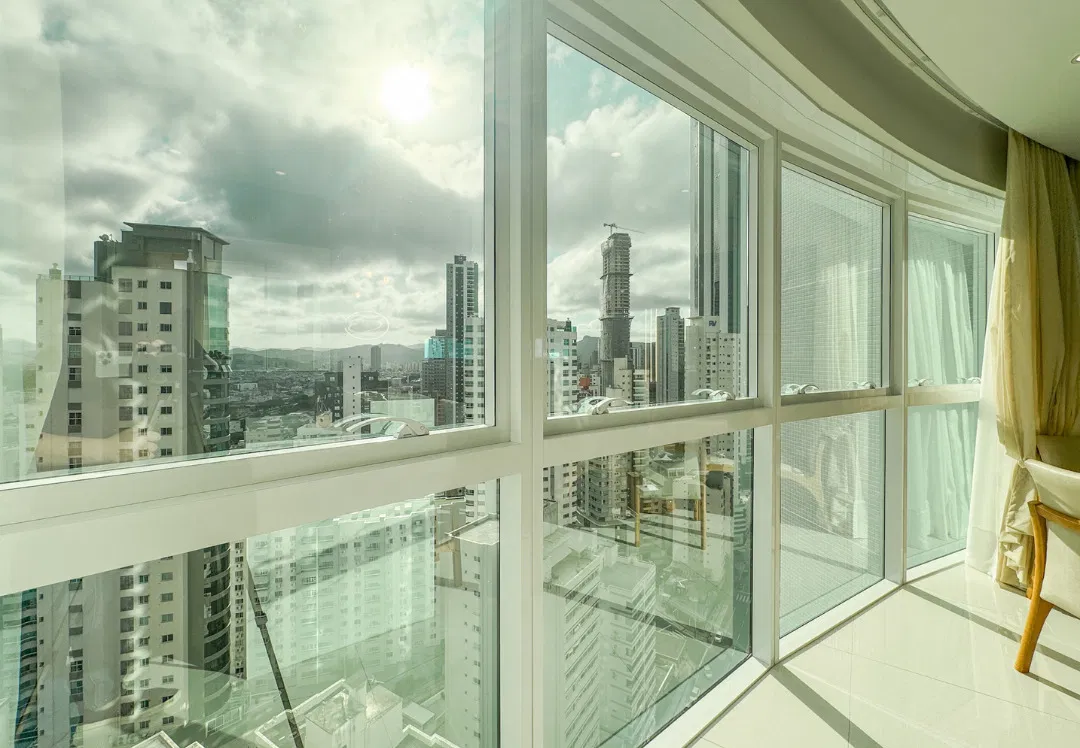 Apartamento no Ed. Magnifique Tower em Balneário Camboriú - foto 15