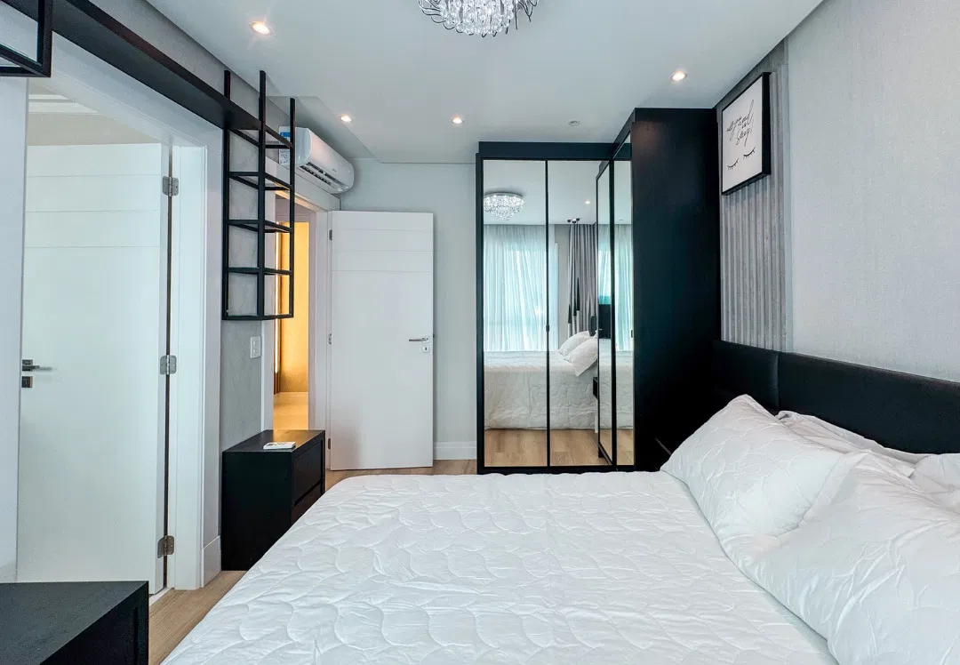 Apartamento no Ed. Magnifique Tower em Balneário Camboriú - foto 24
