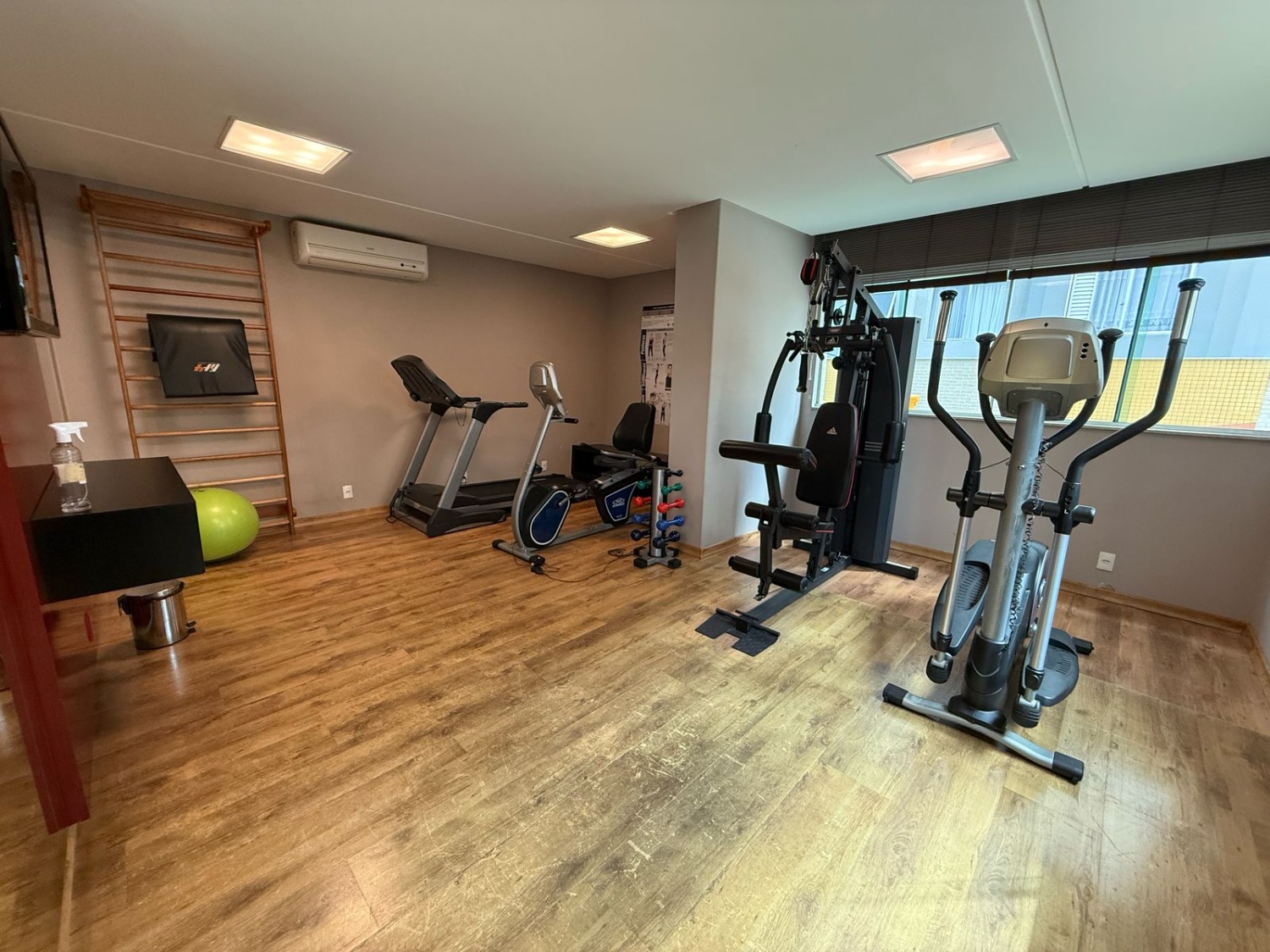 Apartamento à venda no Edifício Ilha de Symi no Centro de Balneário Camboriú - foto 28