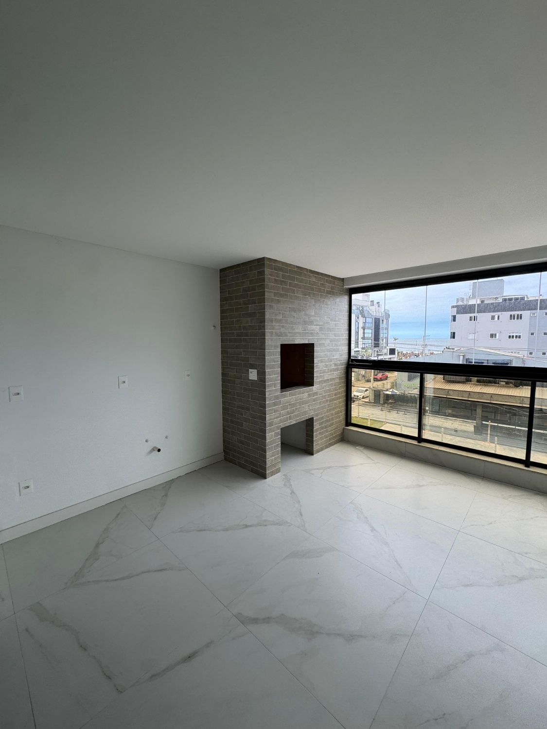 Apartamento à venda no Edifício Surfers Paradise na Praia Brava em Itajaí