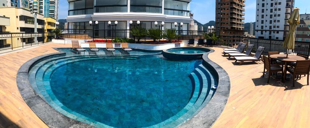Apartamento Frente Mar no Ed. Infinity Club Residence em Itapema - foto 6